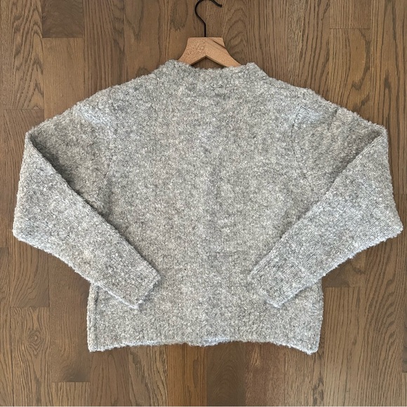 NWT Compañía Fantástica Ban.do Heart Button Boucle Cardigan in Grey Size Small - Picture 7 of 7